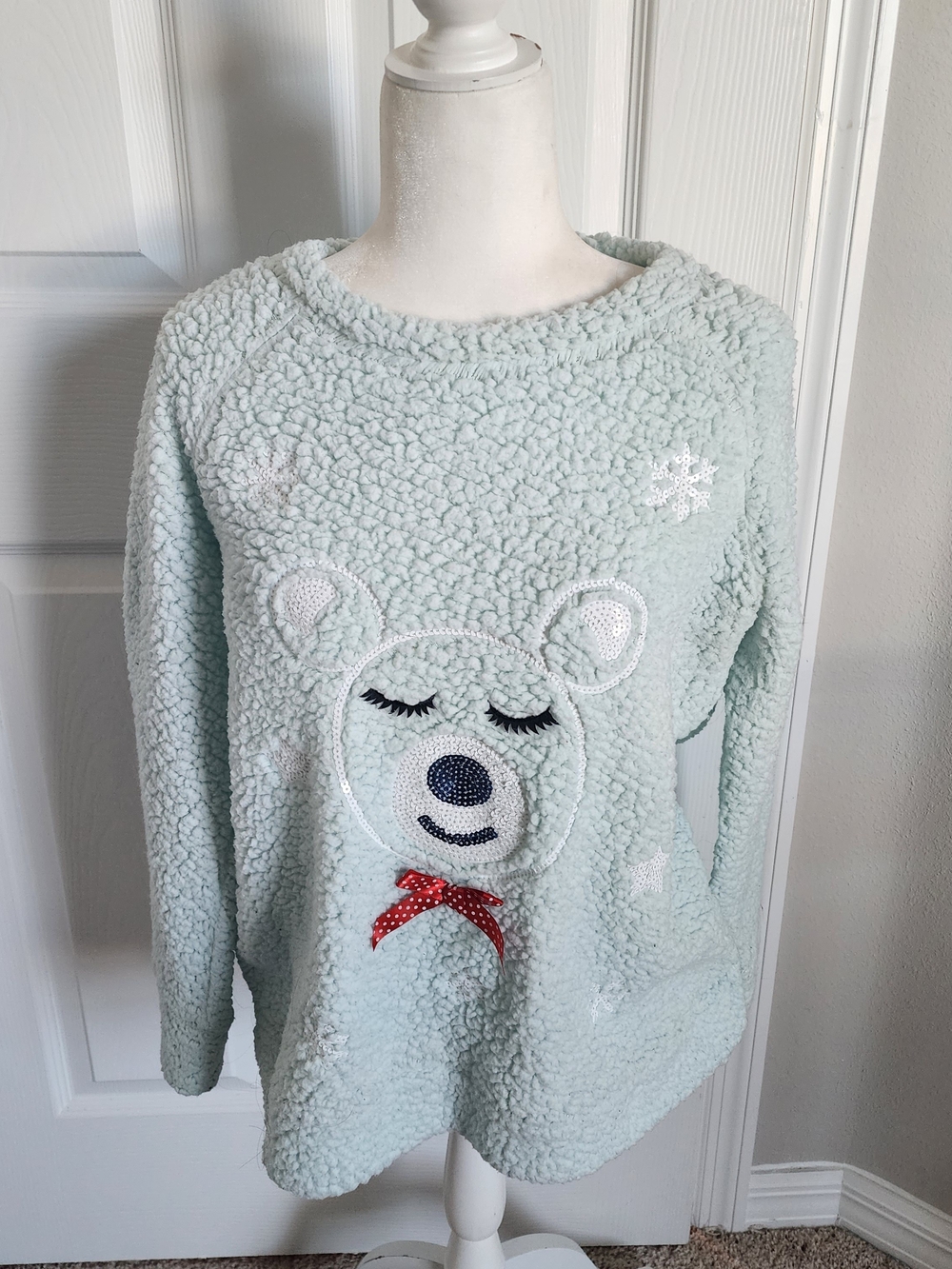 Como Vintage Bear Blue Sherpa Pullover